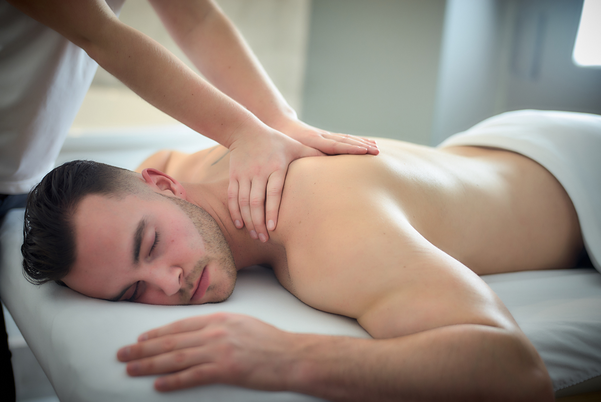 Swedish massage vs. therapeutic massage: what differences?