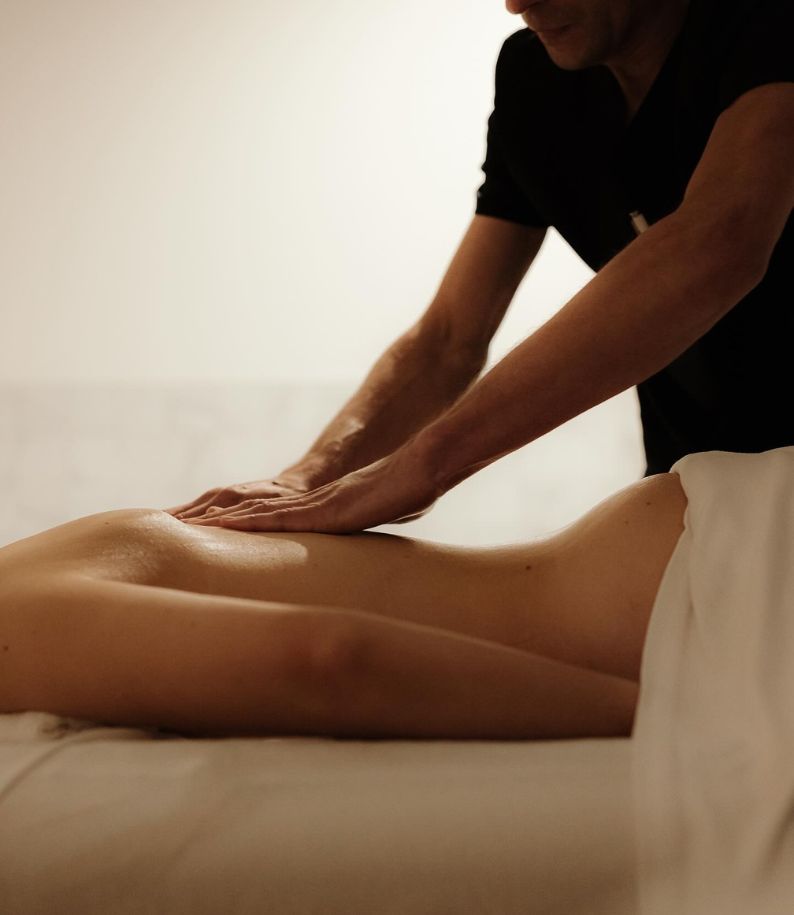 Massage & expérience thermale: l’alliance parfaite pour le corps et l’esprit