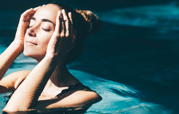 Massage lomi lomi – PAUS Spa Experience